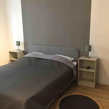 2 Climatise Avec Terrasse Renove Prox Thermes Du Boulou Daire