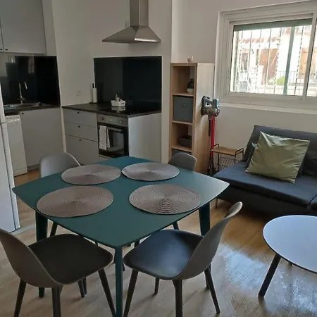 2 Climatisé Avec Terrasse Rénové Aux Thermes Du Boulou Appartement *